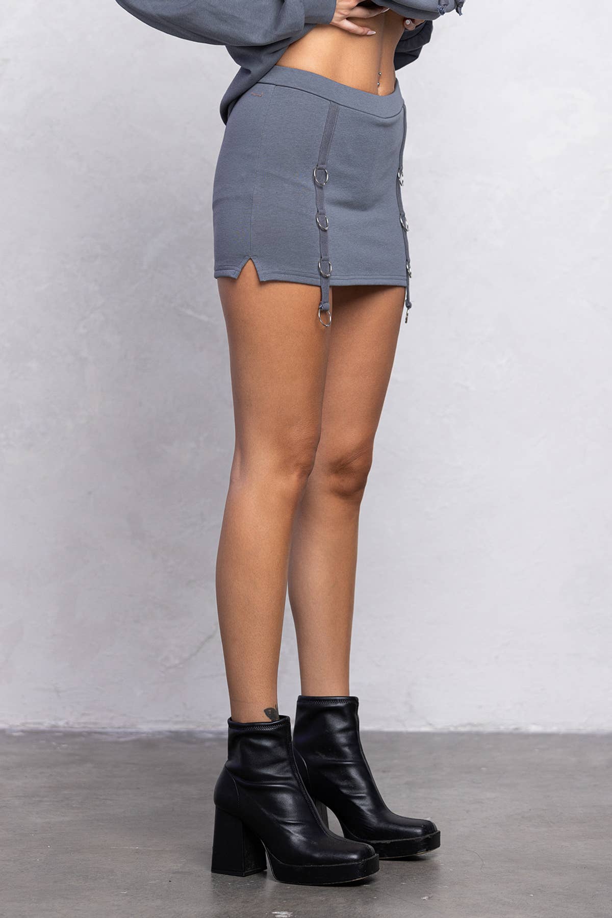 Metal o-ring detail hoodie and mini skort set: Grey / S