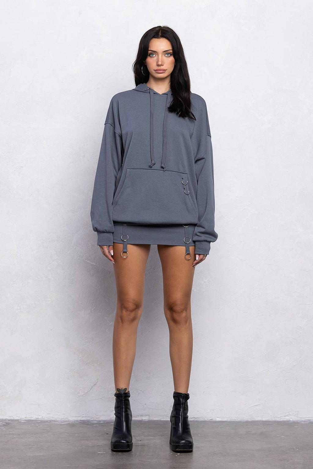 Metal o-ring detail hoodie and mini skort set: Grey / L
