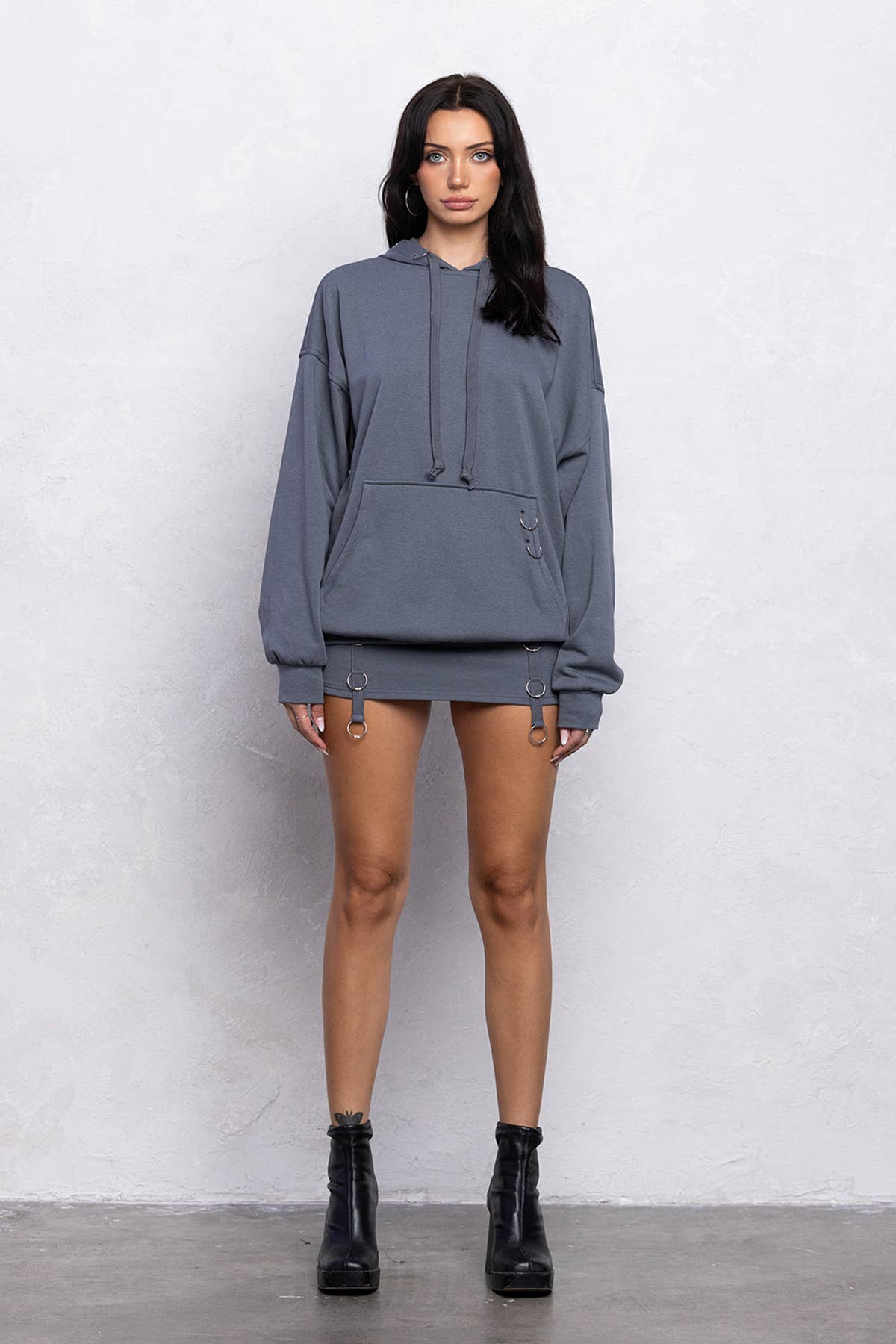 Metal o-ring detail hoodie and mini skort set: Grey / M